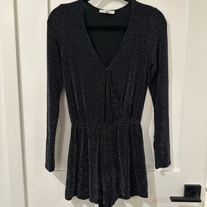 Socialite Black & Silver Glittery Long Sleeve Romper XS